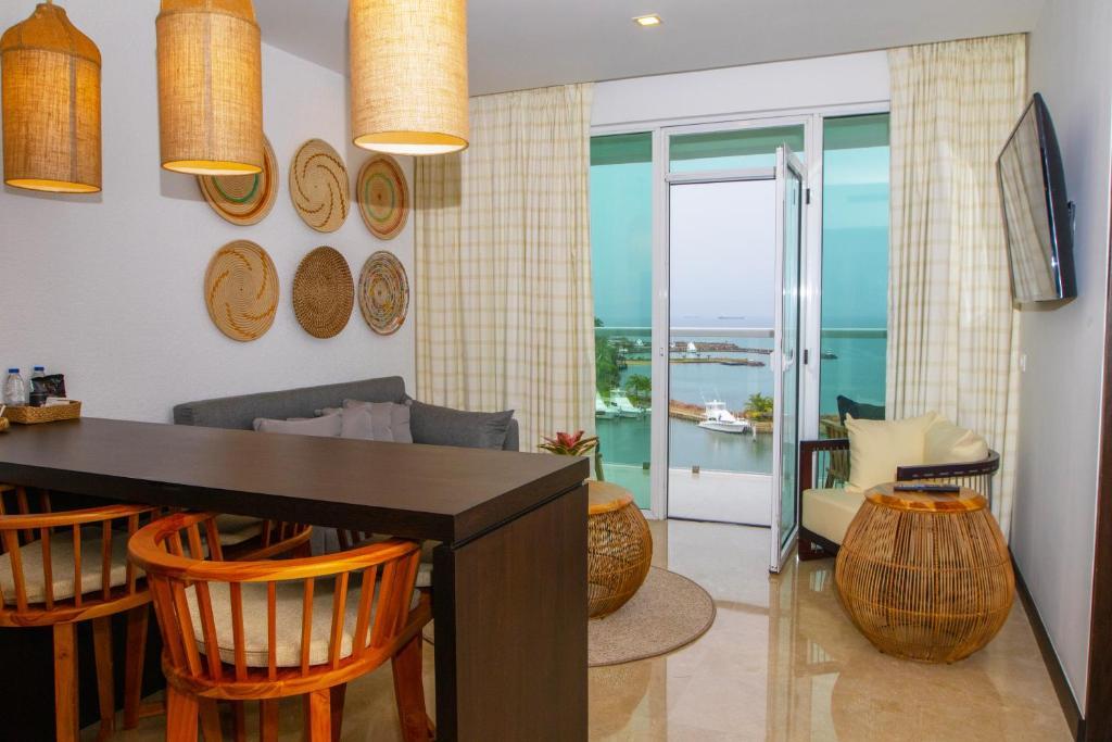 Eurobuilding Hotel & Suites Lecheria Dış mekan fotoğraf