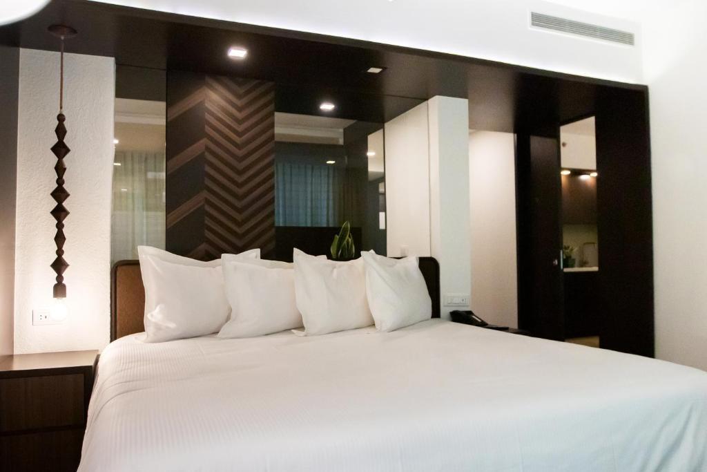 Eurobuilding Hotel & Suites Lecheria Dış mekan fotoğraf