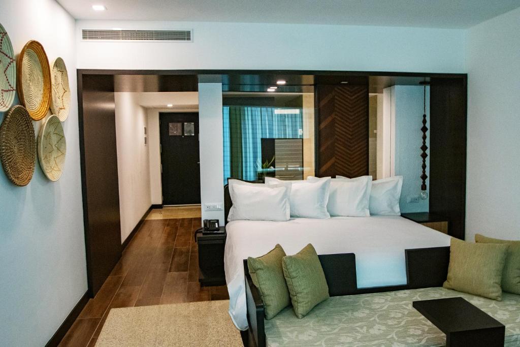 Eurobuilding Hotel & Suites Lecheria Dış mekan fotoğraf